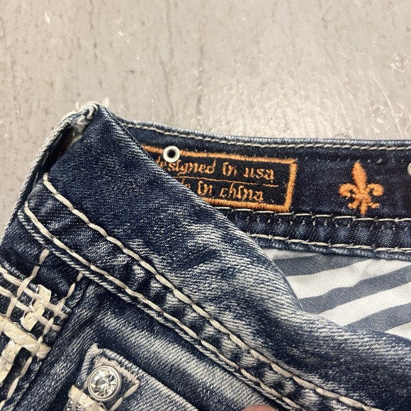 Rock Revival Donna Boot Jeans Women's Size 31 Dark Wash Distressed Embroidered - Picture 6 of 8